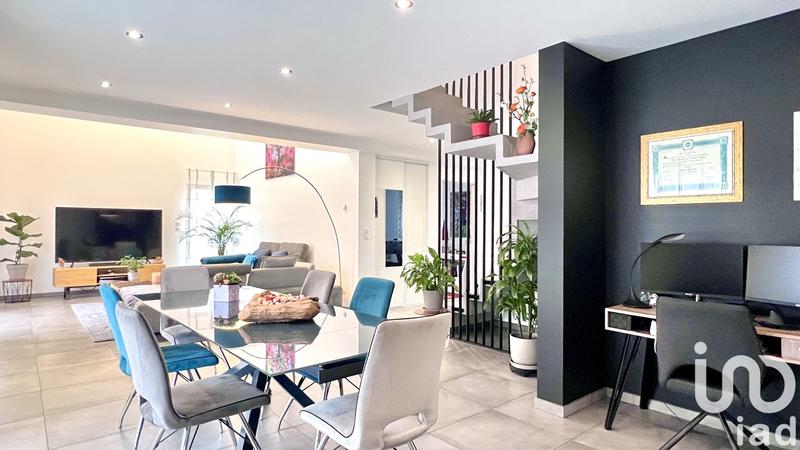 Maison - 170 m² - 5 pièces