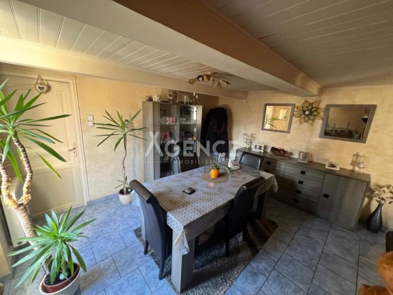 Maison - 96 m² - 5 pièces