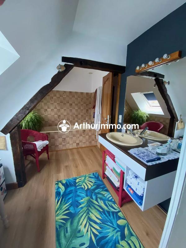 Maison - 180 m² - 6 pièces