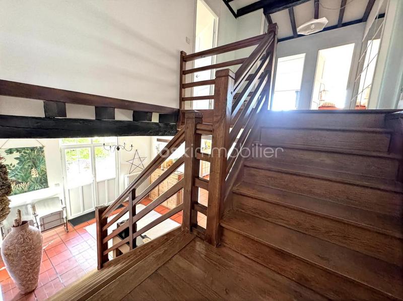 Maison en pierre - 333 m² - 11 pièces