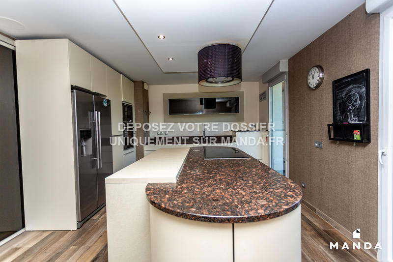 Appartement - 138 m² - 5 pièces