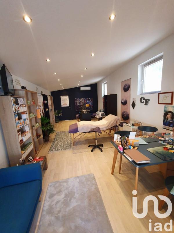 Maison - 220 m² - 8 pièces