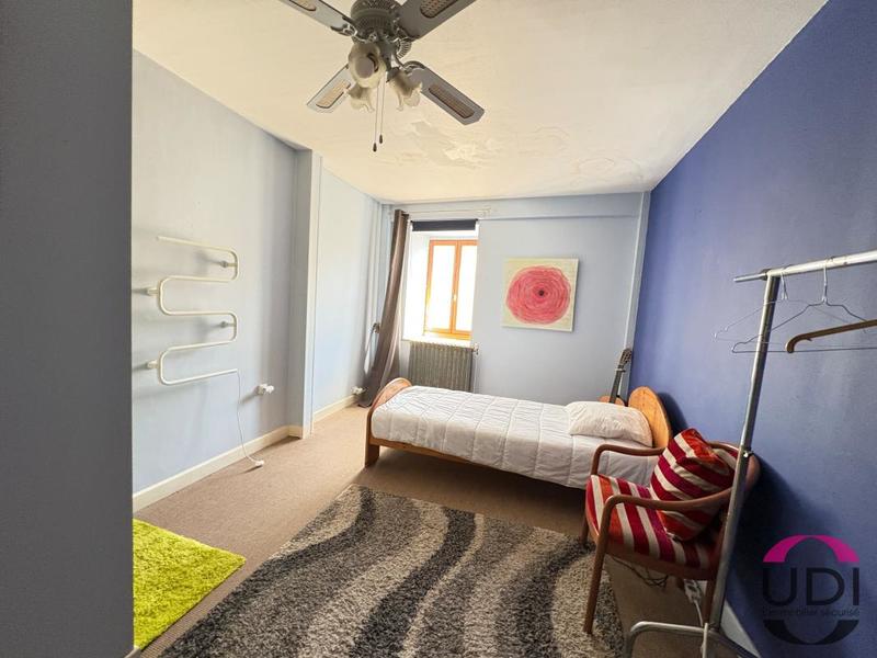 Maison - 235 m² - 8 pièces