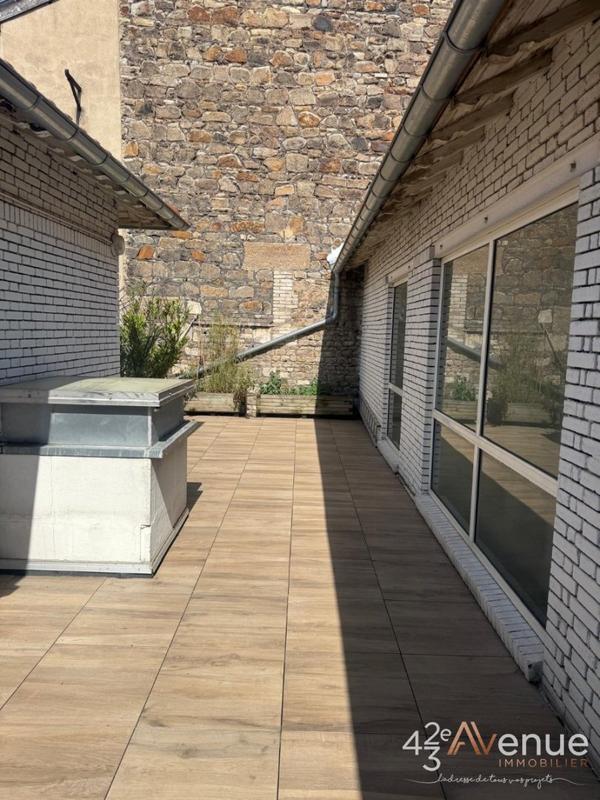 Appartement - 166 m² - 6 pièces