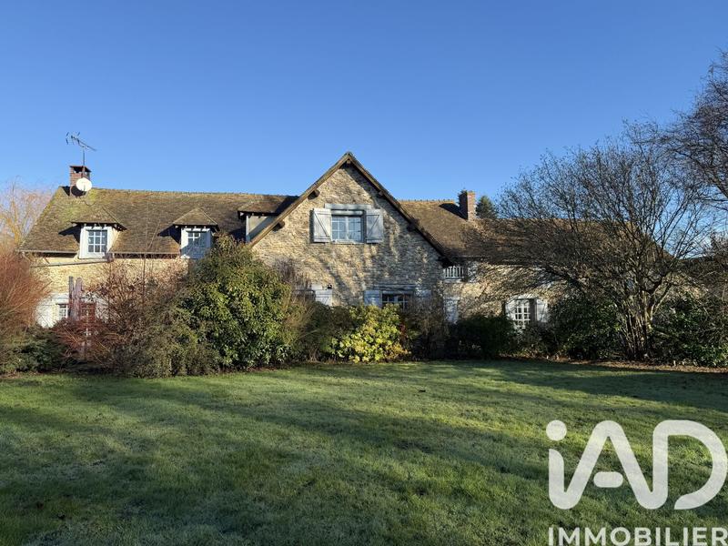 Maison - 310 m² - 8 pièces