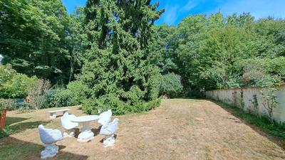 Maison - 215 m² - 9 pièces