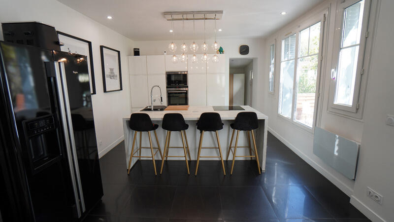 Maison - 154 m² - 6 pièces