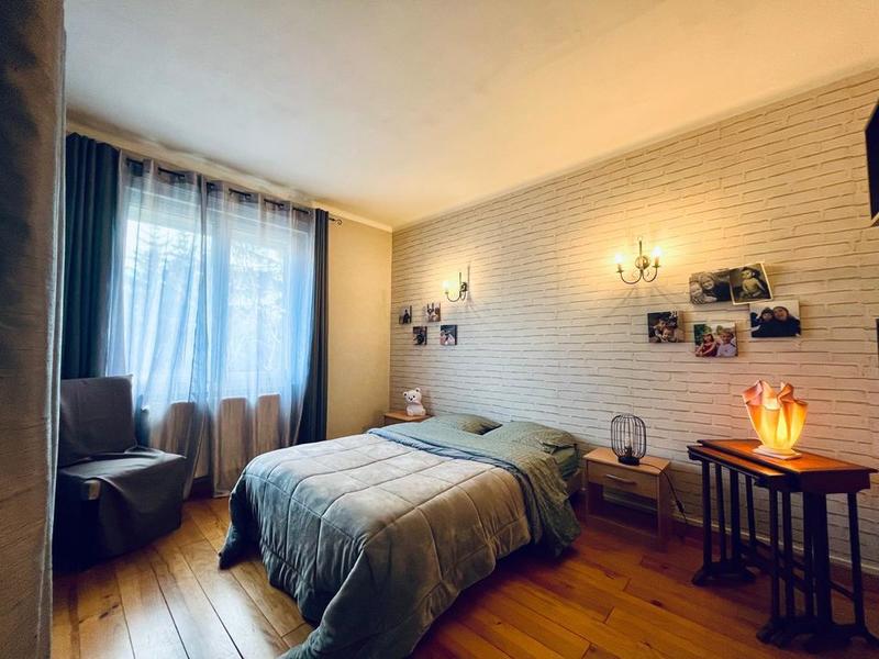 Maison de maîtres - 180 m² - 6 pièces