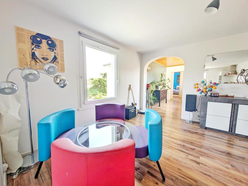 Maison - 200 m² - 7 pièces