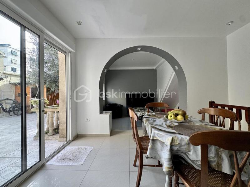 Maison - 126 m² - 6 pièces