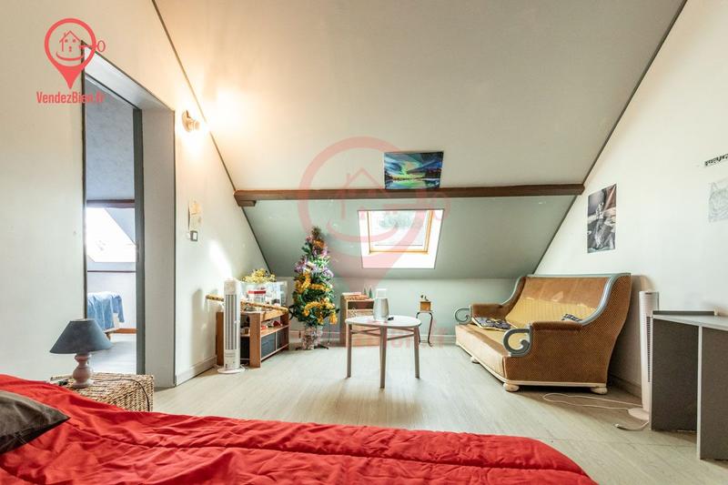 Maison - 162 m² - 6 pièces