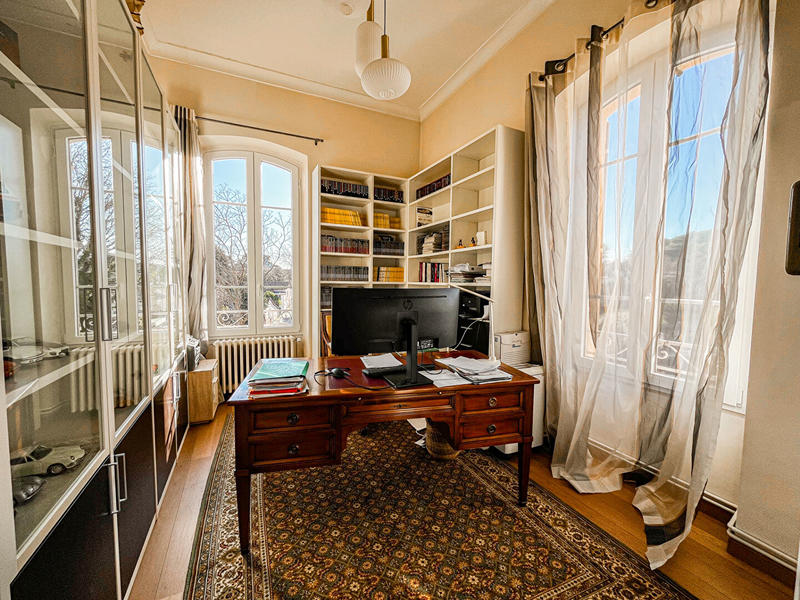 Maison - 264 m² - 5 pièces