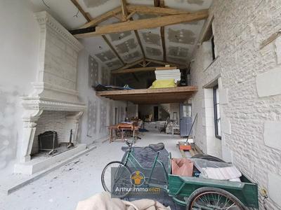 Maison - 225 m² - 6 pièces