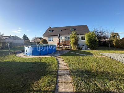 Maison traditionnelle - 183 m² - 7 pièces