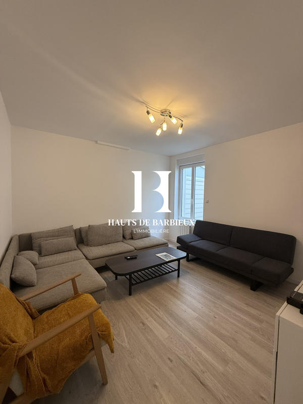 Maison - 154 m² - 10 pièces