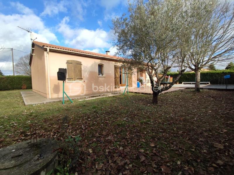 Maison traditionnelle - 90 m² - 4 pièces