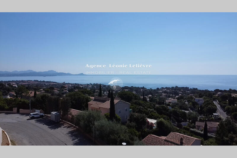 Maison contemporaine - 539 m² - 13 pièces