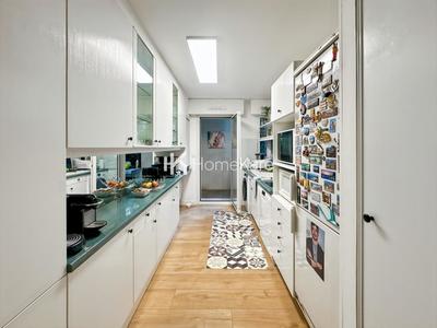 Appartement - 77 m² - 3 pièces