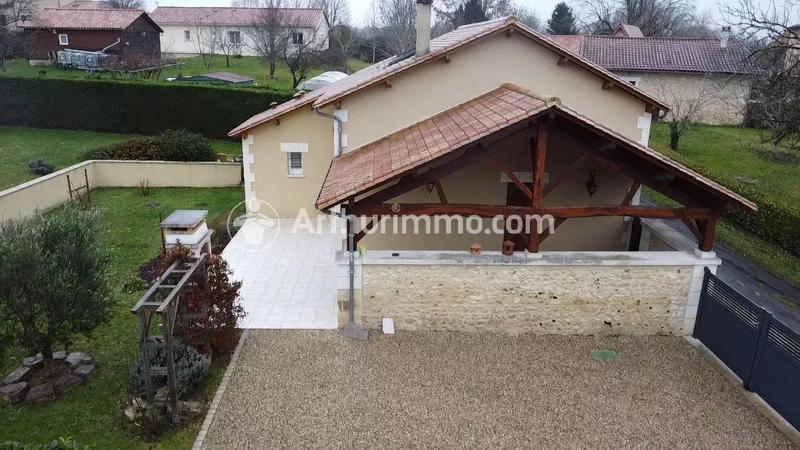 Maison - 95 m² - 4 pièces