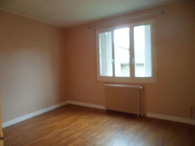 Maison traditionnelle - 106 m² - 4 pièces