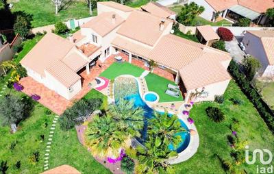 Maison - 297 m² - 5 pièces