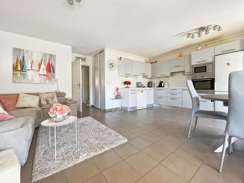 Appartement - 65 m² - 3 pièces