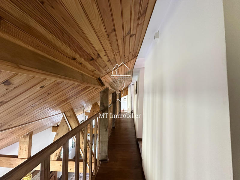 Maison - 376 m² - 14 pièces