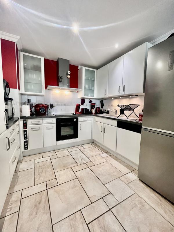 Appartement - 83 m² - 3 pièces