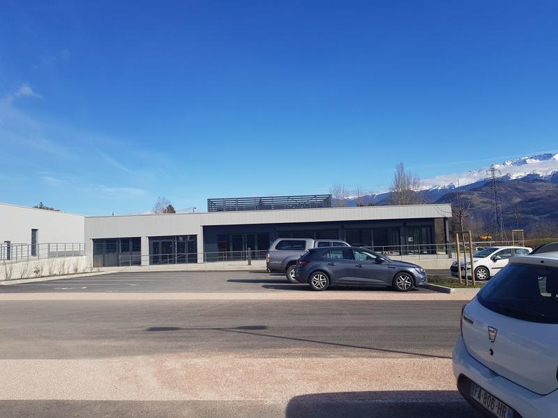 Local commercial - 274 m²