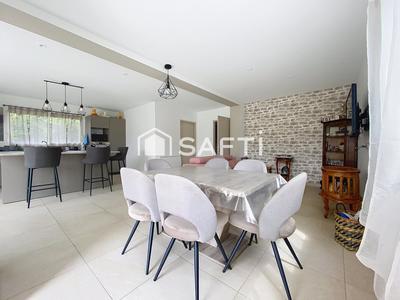 Maison - 100 m² - 4 pièces