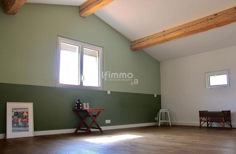 Maison - 212 m² - 6 pièces