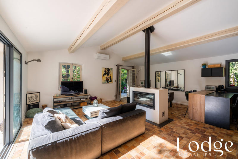 Maison ancienne - 250 m² - 8 pièces