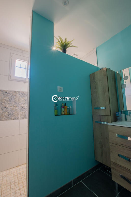 Maison - 202 m² - 9 pièces