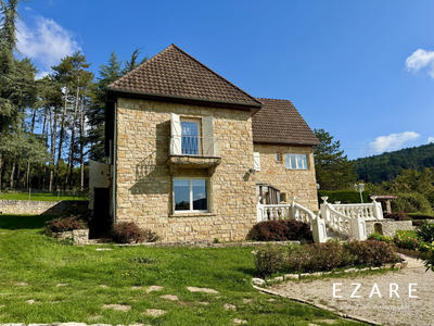 Maison - 160 m² - 6 pièces