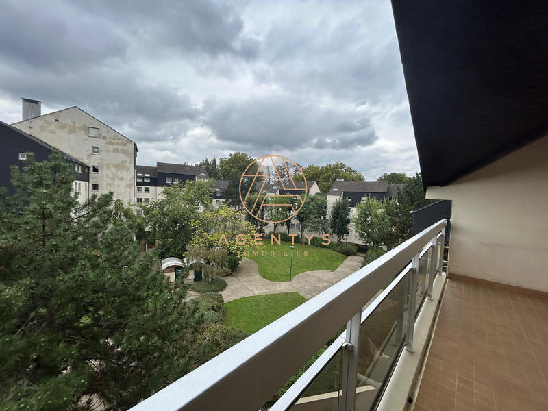 Appartement - 130 m² - 7 pièces