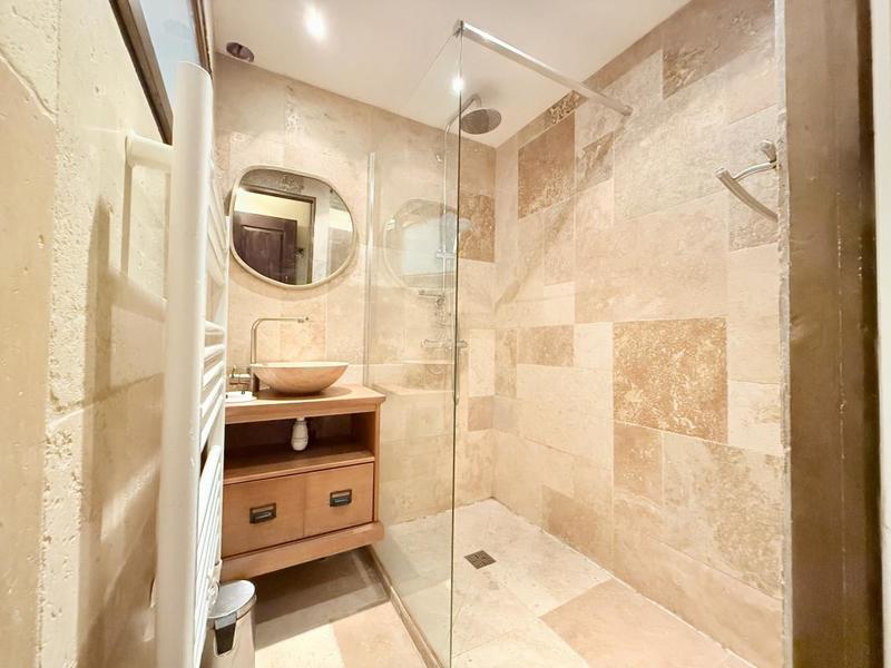 Appartement - 80 m² - 3 pièces