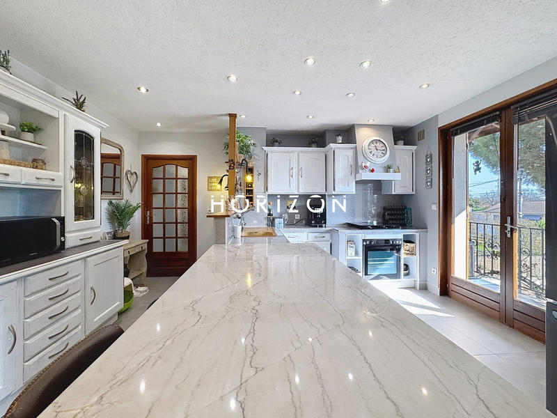 Maison ancienne - 195 m² - 8 pièces