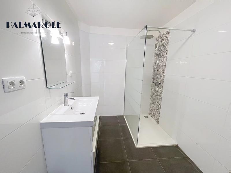 Appartement - 75 m² - 4 pièces