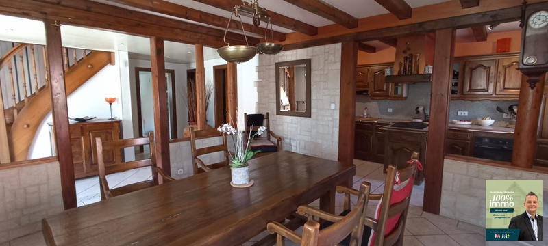 Maison - 200 m² - 6 pièces