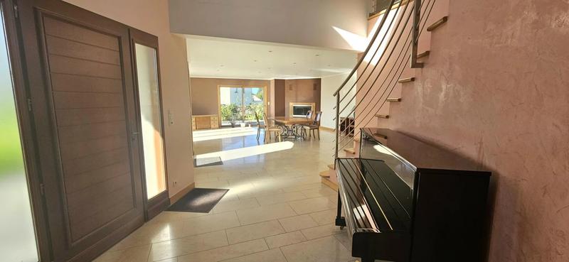Villa - 170 m² - 6 pièces