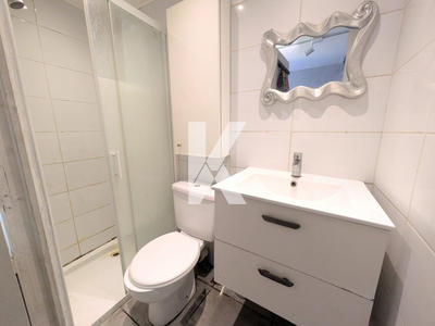 Maison - 145 m² - 9 pièces