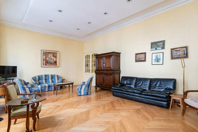 Appartement - 150 m² - 5 pièces