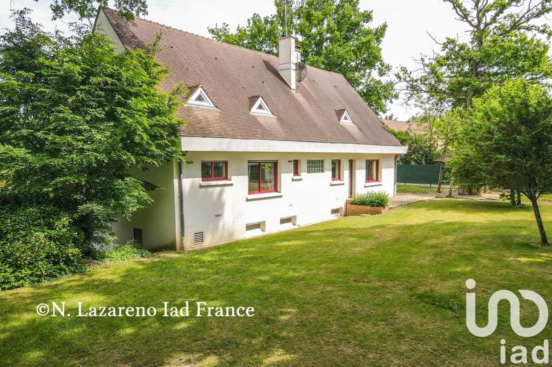 Maison - 233 m² - 9 pièces