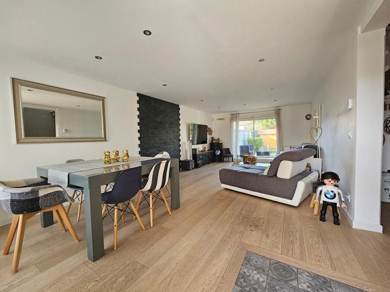 Maison - 120 m² - 6 pièces