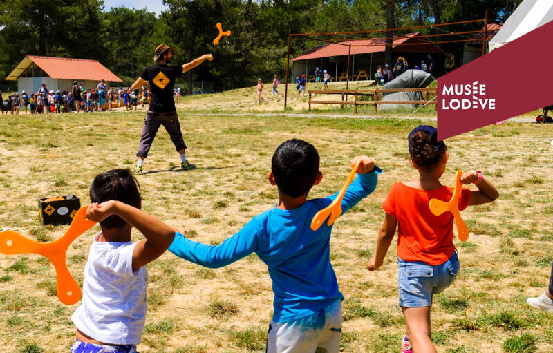 Atelier de l'Exposition : Boomerang au Salagou, Atelier de Fabrication et Initiation au Lancer