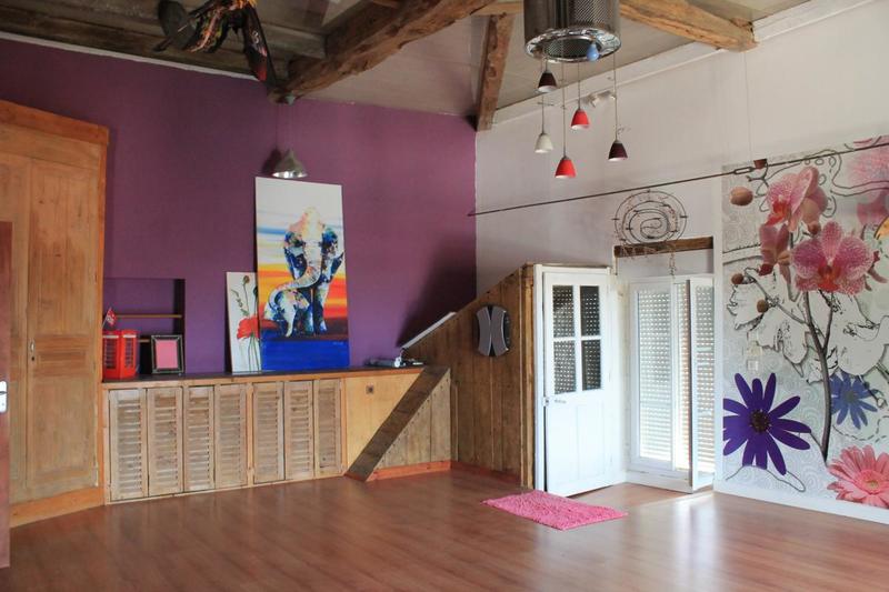 Propriété - 220 m² - 7 pièces