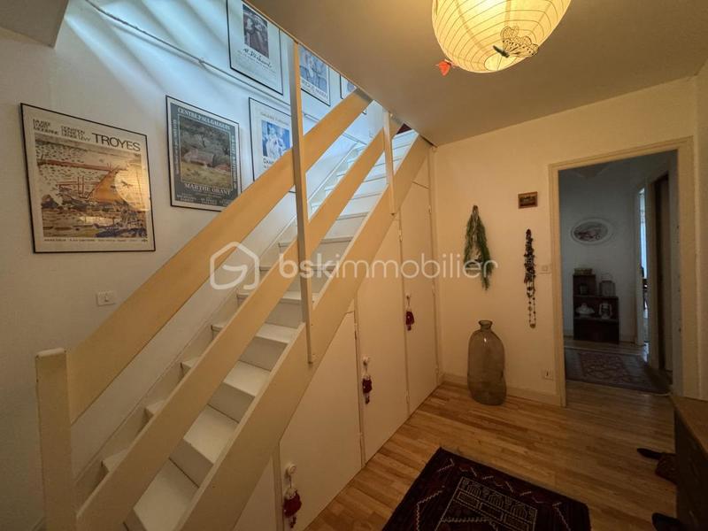 Villa - 99 m² - 5 pièces