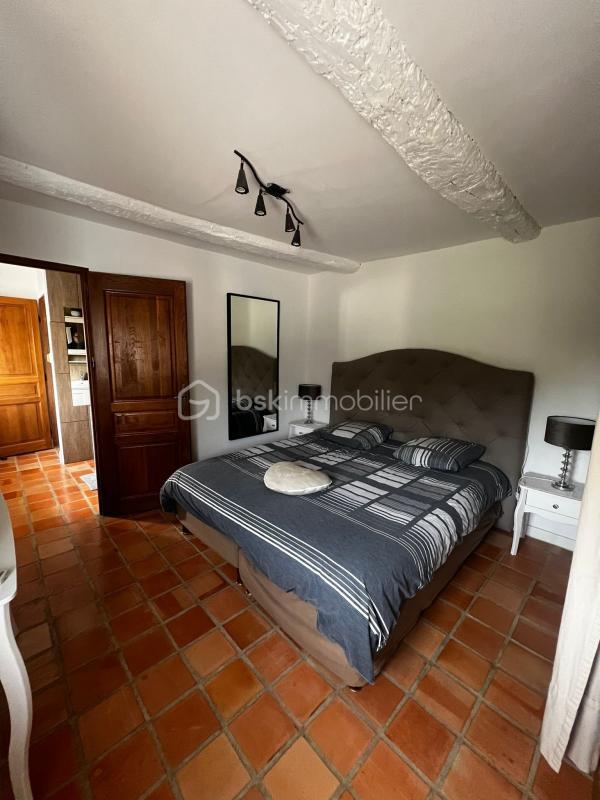 Maison - 195 m² - 7 pièces