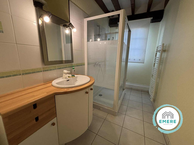 Maison ancienne - 175 m² - 8 pièces