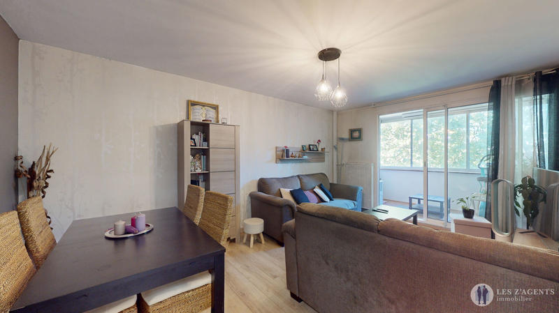 Appartement - 80 m² - 4 pièces